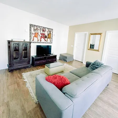 Castle Host With Free Parking Apartment *